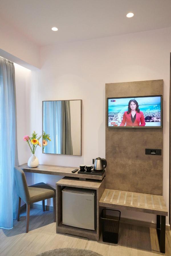 Meni Hotel & Apartments Афины Экстерьер фото